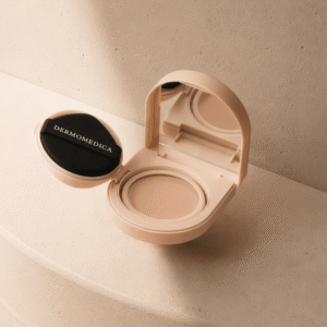 Kompakt koloryzujący SPF Fair Light - Sunscreen Perfect Skin SPF 50+