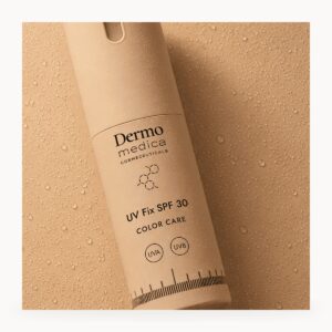 5525-dermomedica-cosmeceuticals-uv-fix-spf-30-41-ml-mgielka-fotoprotekcyjna-02-detail Mgiełka fotoprotekcyjna utrwalająca makijaż 41 ml – UV Fix SPF 30 - detal produktu