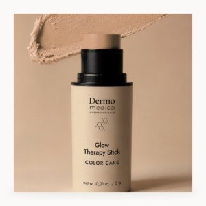 Kremowy rozświetlacz w sztyfcie 6 g – Glow Therapy Stick - detal produktu